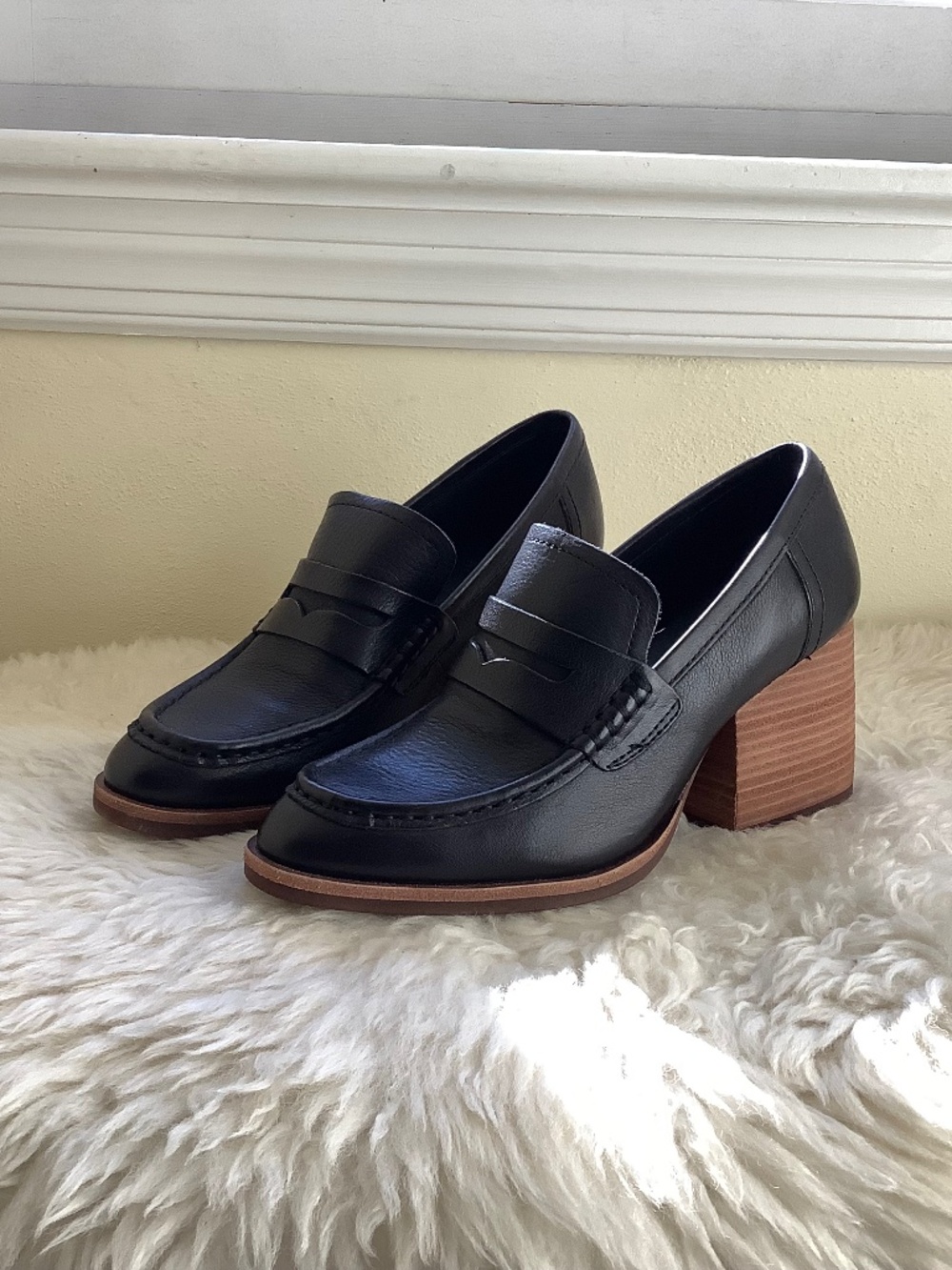 Kork-Ease Black Leather Block Heel Loafers size 8